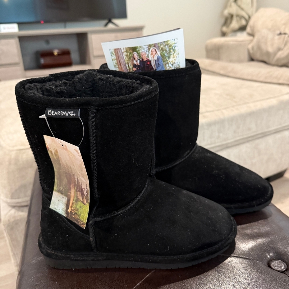 Bearpaw Black Suede Boots